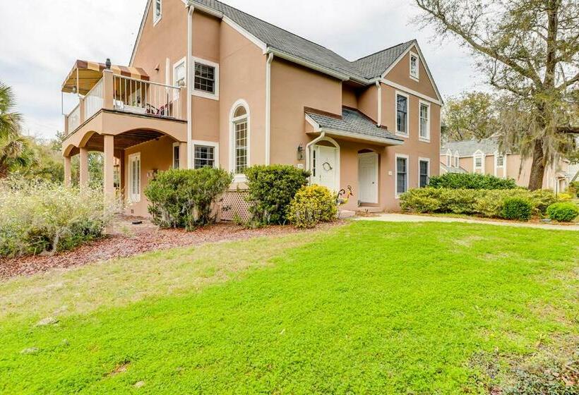 Апартаменты 2 Спальни, Evian At Shipyard By Hilton Head Accommodations