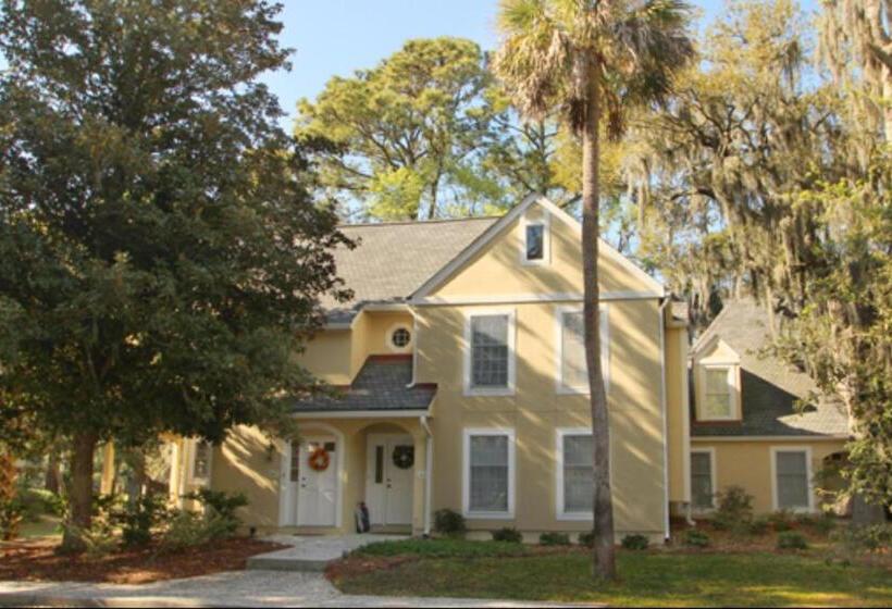 Апартаменты 2 Спальни, Evian At Shipyard By Hilton Head Accommodations