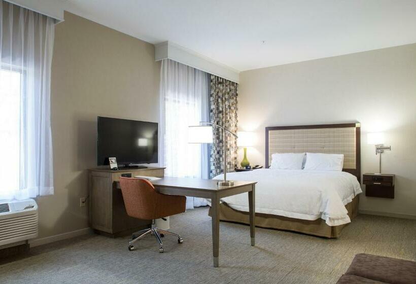 Люкс Deluxe Кровать Кинг, Hampton Inn & Suites Whitefish