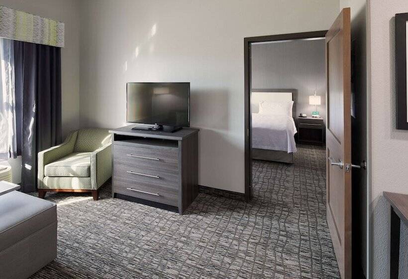 スイート, Homewood Suites By Hilton Topeka