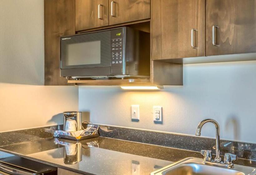 Люкс Deluxe Кровать Кинг, Wingate By Wyndham Loveland Johnstown