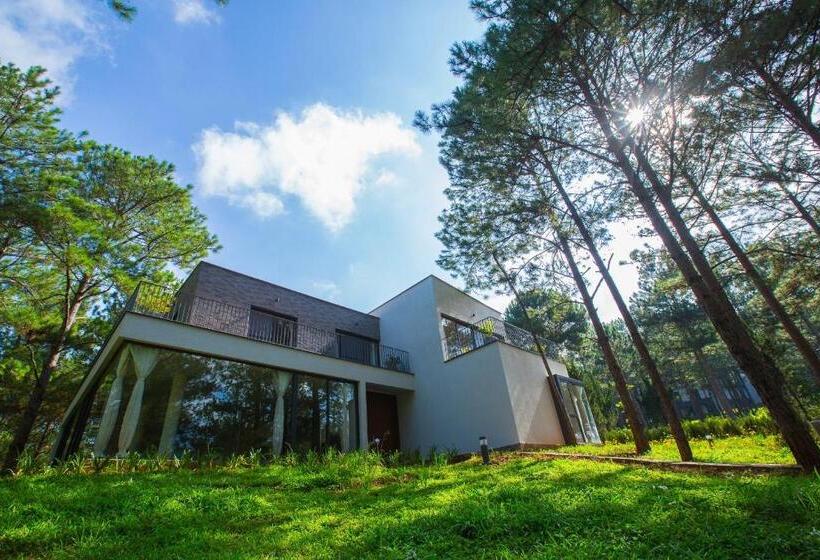 ویلای 5 خوابه, Terracotta Hotel & Resort Dalat