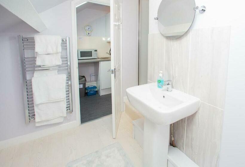 Студия Deluxe, James  Place At Brynawel