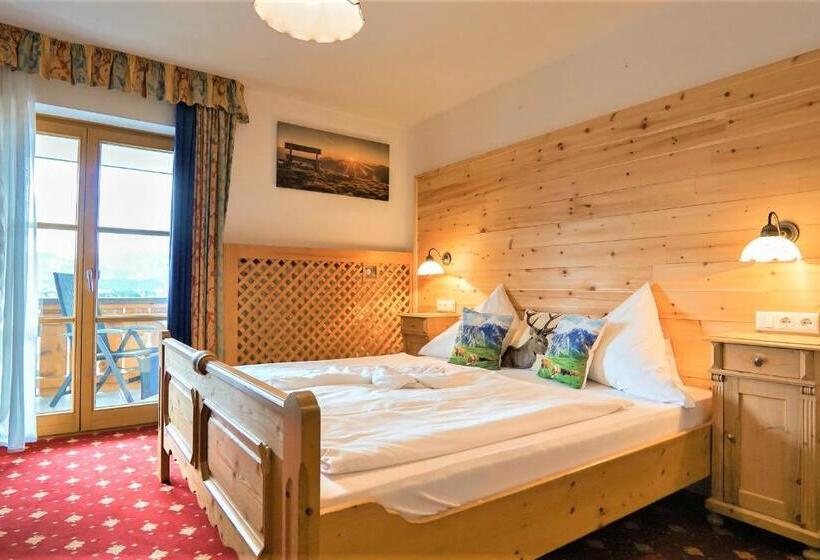 Номер Стандарт Трехместный, Ferienhaus Und Landhaus Berger