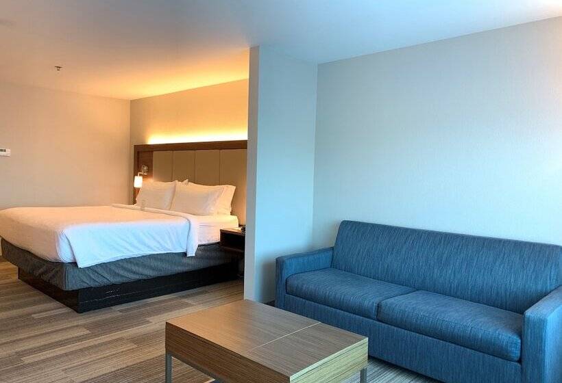 Люкс, Holiday Inn Express & Suites Danville, An Ihg