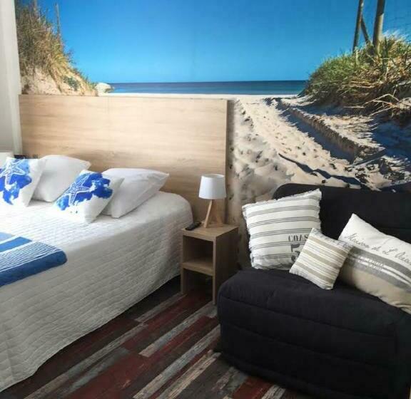 Трехместный Номер Комфорт, The Originals Boutique, Hôtel Lakeside, Biscarrosse , Lac