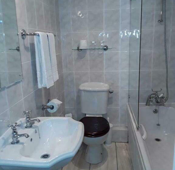Номер Стандарт, Lowbyer Manor Country House
