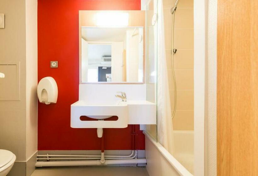 Номер Стандарт, B&b Hotel Saint Etienne La Terrasse