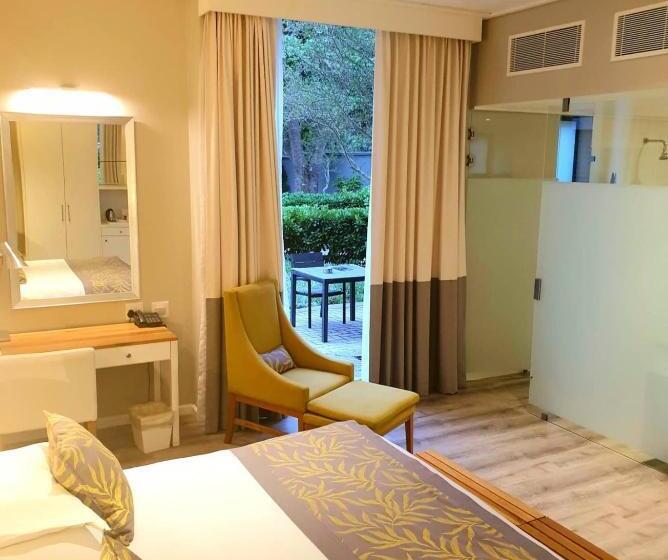 Номер Стандарт Вид на Сад, Royal St. Andrews Hotel, Spa And Conference Centre
