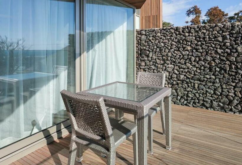 Студия Стандарт, Bayhill Pool & Villa