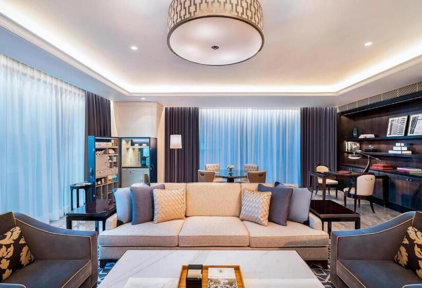 سوئیت با چشم‌انداز, The St. Regis Kuala Lumpur