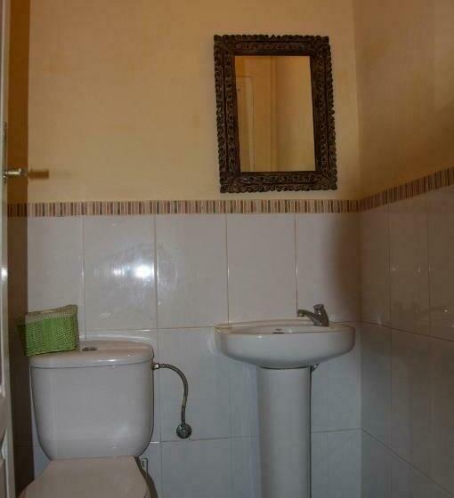 اتاق استاندارد چهار تخته, Albergue Los Blasones