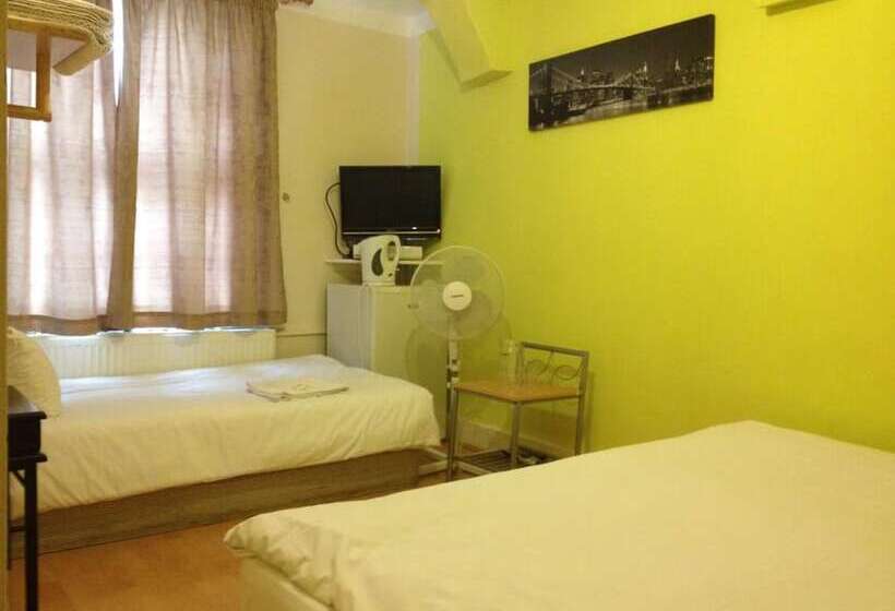 Трежместный Номер Economy, City View Hotel Roman Road