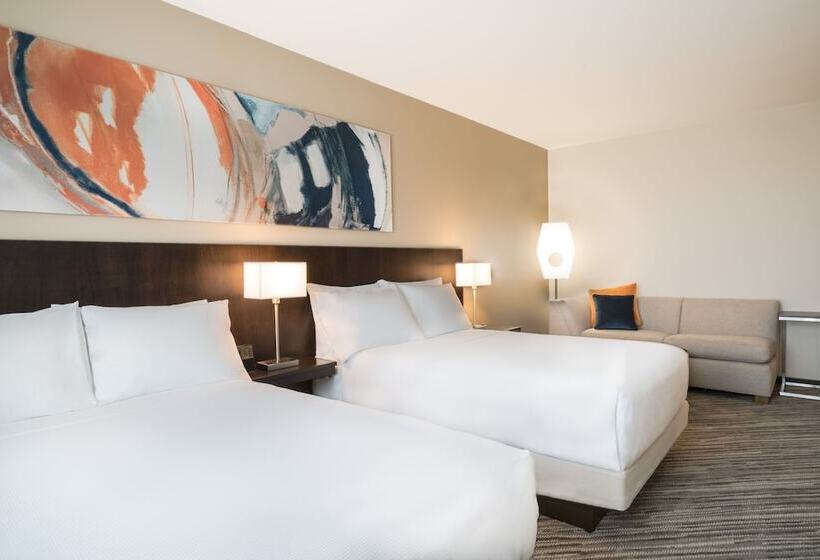 带2个双人床的标准工作室, Hyatt Place Celaya