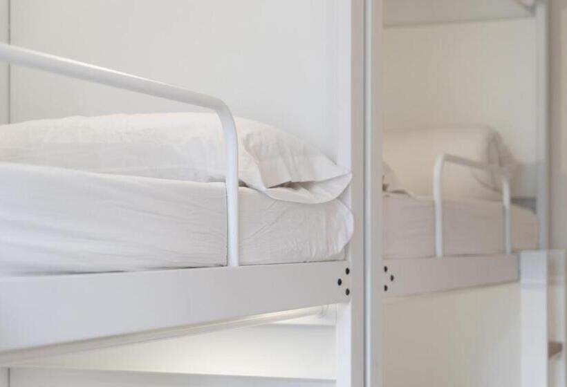 Номер Economy с общей ванной комнатой, Pars Teatro Hostel