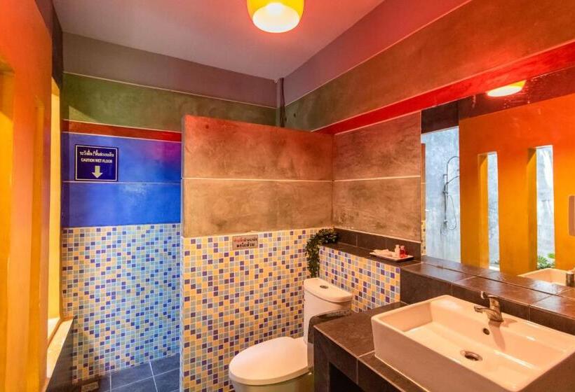 Номер Deluxe Кровать Кинг, Namsai Resort Kanchanaburi