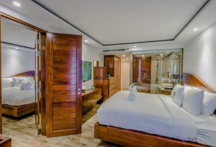 디럭스 룸, The Privilege Hotel Ezra Beach Club