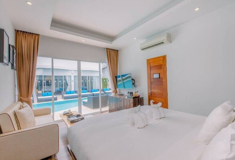 디럭스 룸, The Privilege Hotel Ezra Beach Club