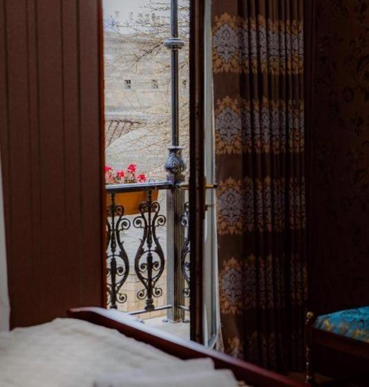 Номер Deluxe с Балконом, Royal Antique Boutique