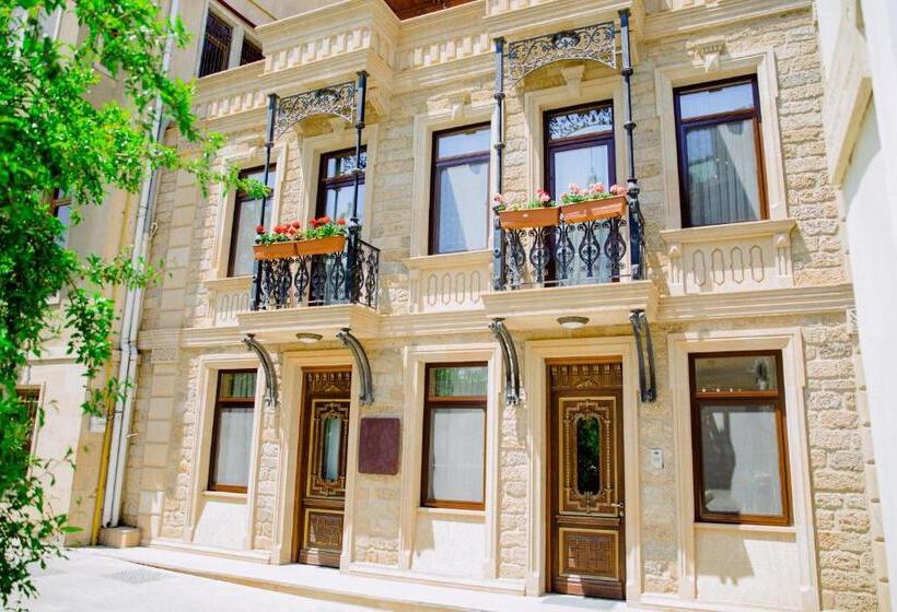 Номер Deluxe с Балконом, Royal Antique Boutique