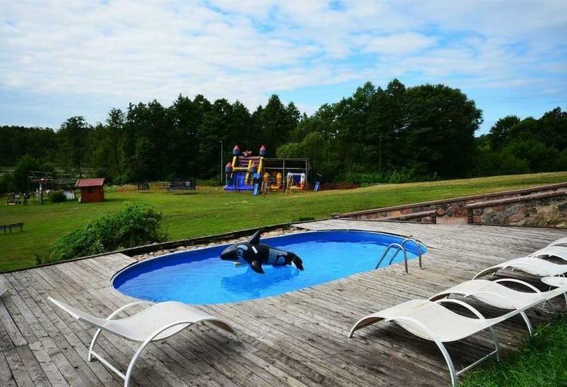 Пентхаус, Okrągłe Resort Ski & Safari
