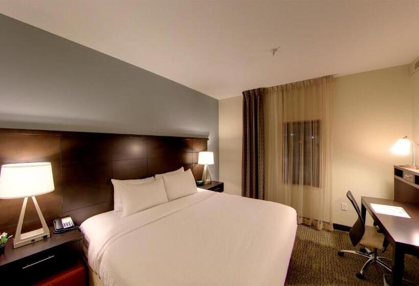 身障者適用キングサイズベッドルーム, Staybridge Suites Ann Arbor   Research Parkway, An Ihg