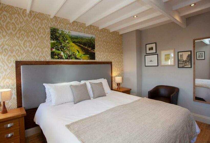 Номер Superior, The Woodborough Inn