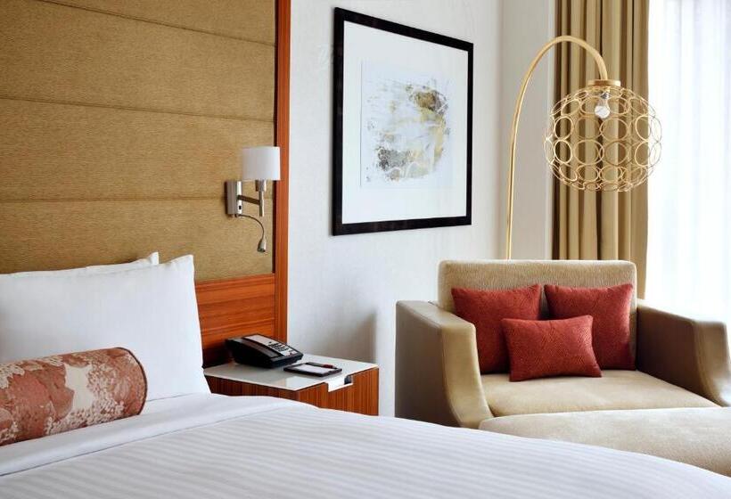 Номер Superior Кровать Кинг, Marriott Hotel Downtown Abu Dhabi