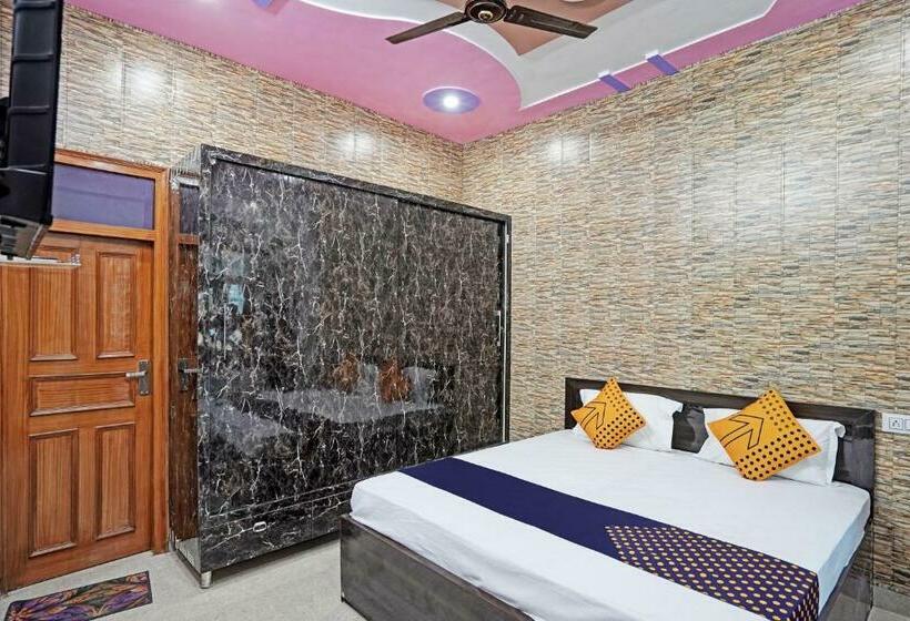 三人经典房间, Oyo Flagship Hotel The Grand Classic