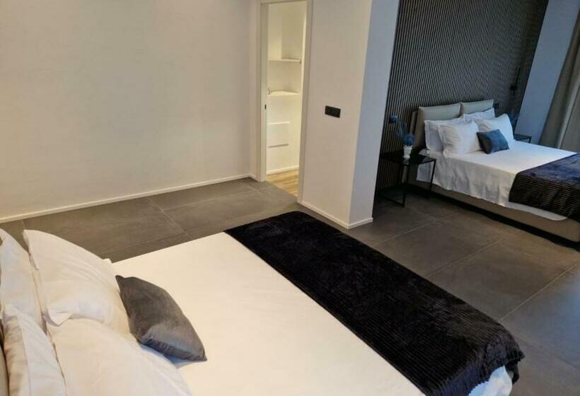 חדר סטנדרט לארבעה נוף לים, Sicily Milazzo Seafront Rooms