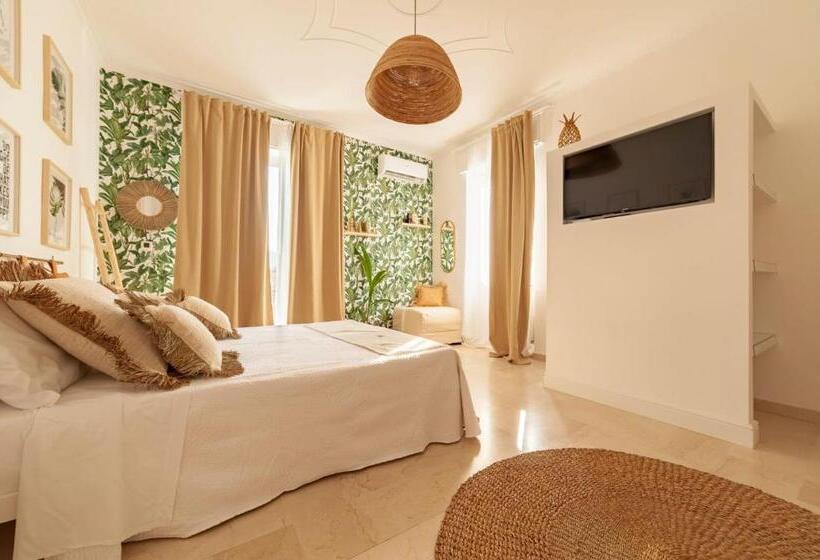 Стандартный внешний трехместный номер с ванной комнатой, La Casita