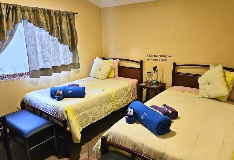 Дом 3 Спальни, Tosa Blue Mountain, Retreat & Spa
