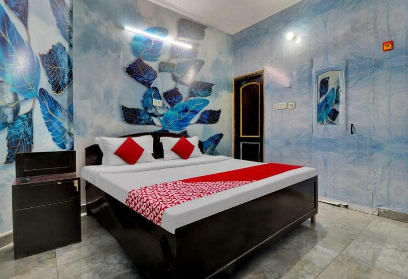 트리플 클래식 룸, Oyo Flagship Riddhi Siddhi Guest House