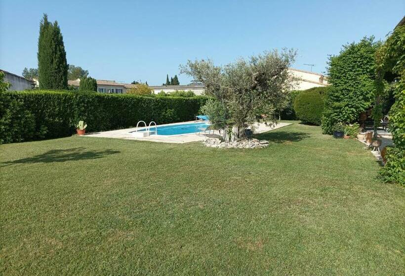 Номер Стандарт с Террасой, Chambre D Hôte Au Cœur Des Alpilles