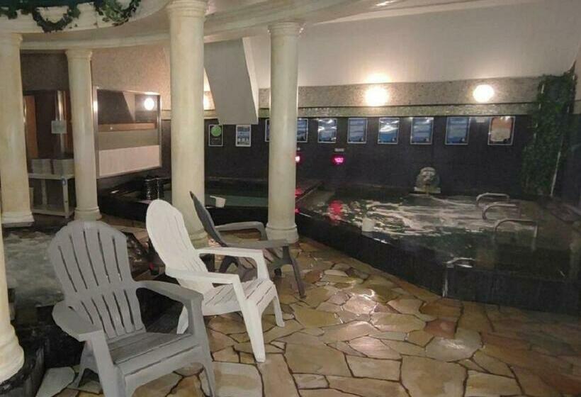 Студия Стандарт, The Bed And Spa   Vacation Stay 15945v