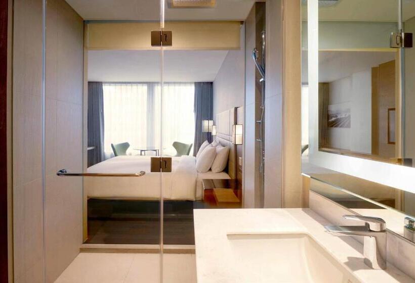 Suite Familiar, Courtyard By Marriott Seoul Namdaemun