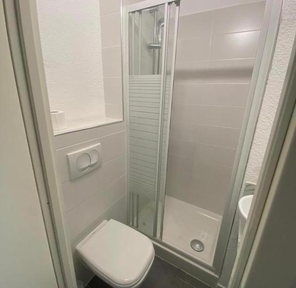 Номер Стандарт, My Kb Hôtel Montélimar