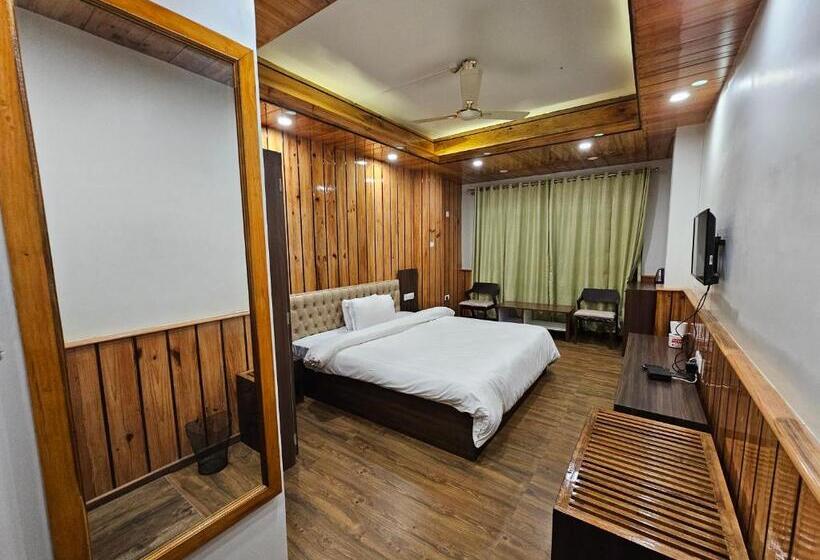 스탠다드 룸 킹사이즈 침대, Ziro Valley Resort