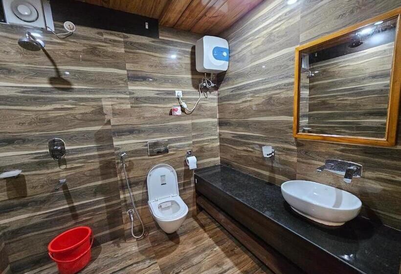 주니어 스위트, Ziro Valley Resort