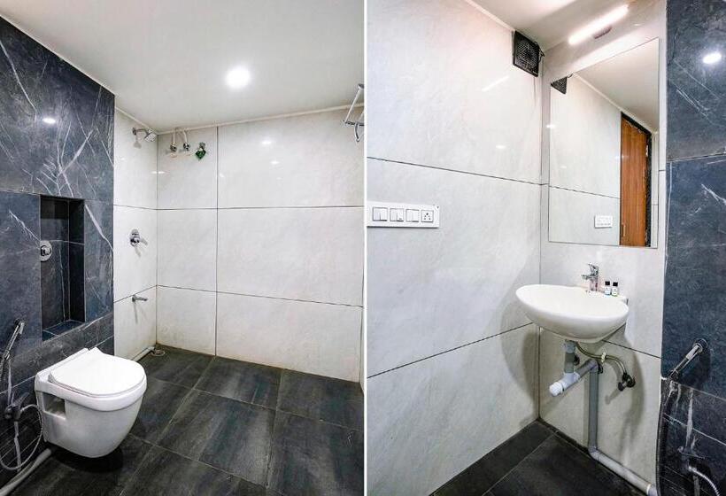 Люкс, Fabhotel The Nashik Inn   Nr Vijay Mamta Theatre, Nashik Road
