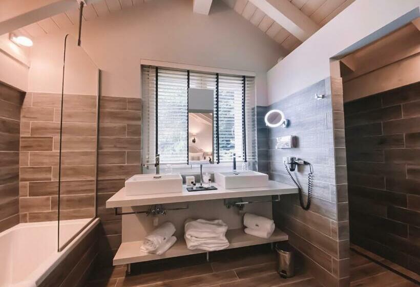 Люкс, Hôtel Le White   Le 42 Restaurant