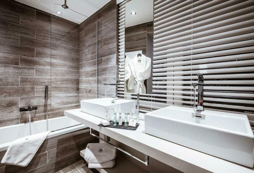 Номер Executive, Hôtel Le White   Le 42 Restaurant