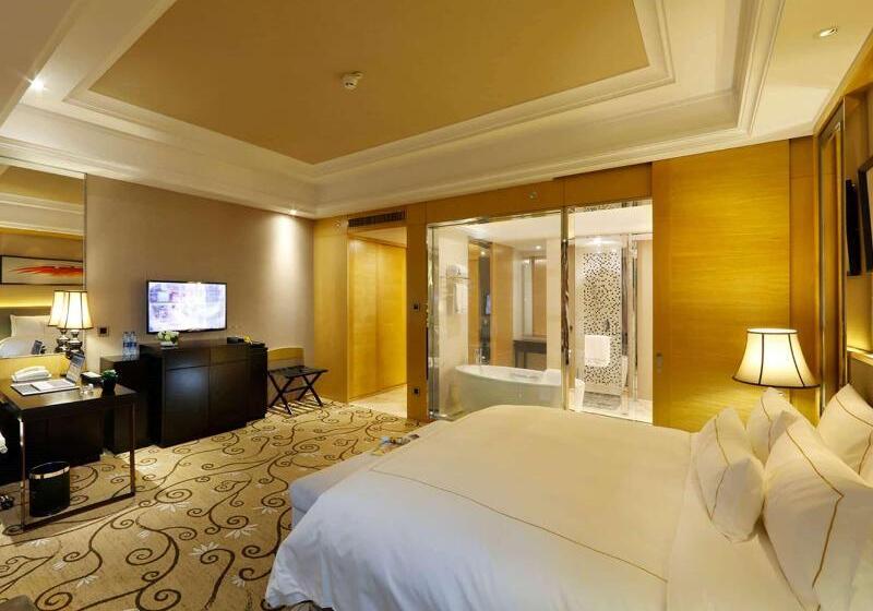 Номер Deluxe, Wyndham Grand Plaza Royale Mingfa Zhangzhou