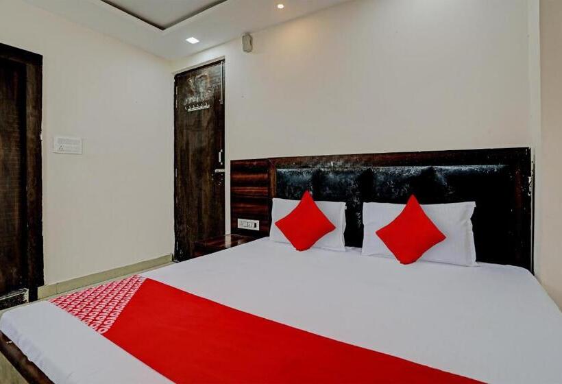 Трехместный Номер Классика, Oyo Flagship 81525b Hotel Avenue