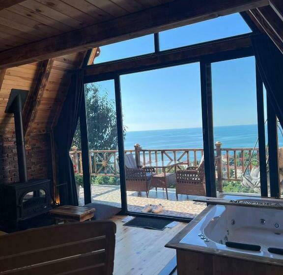 بانگلوی استاندارد, Mavera Suit Bungalow