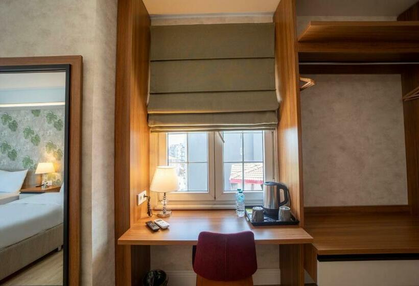 Четырехместный Номер Стандарт Вид на Море, Mell City Hotel Trabzon