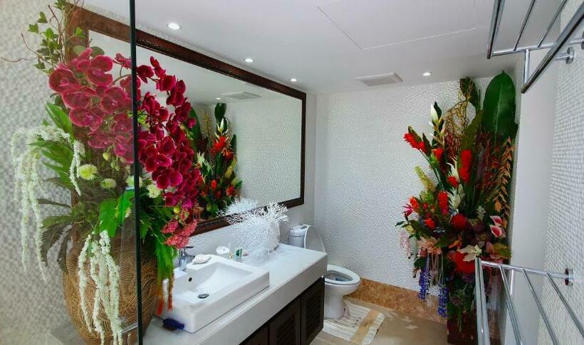 آپارتمان 2 خوابه با تراس, Casuarina Shores Apartment   Sha Plus
