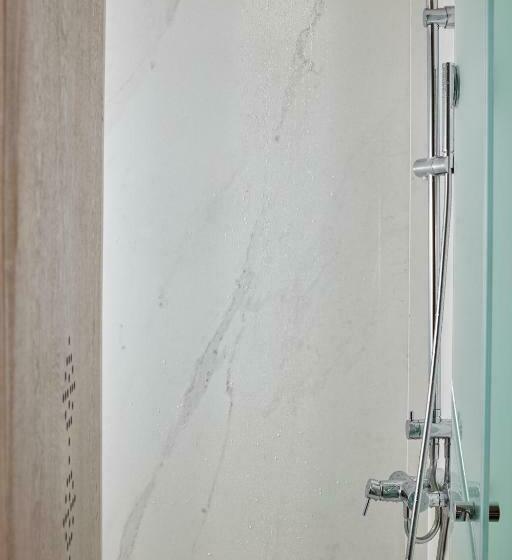 Quarto clássico, Domus Renier Boutique