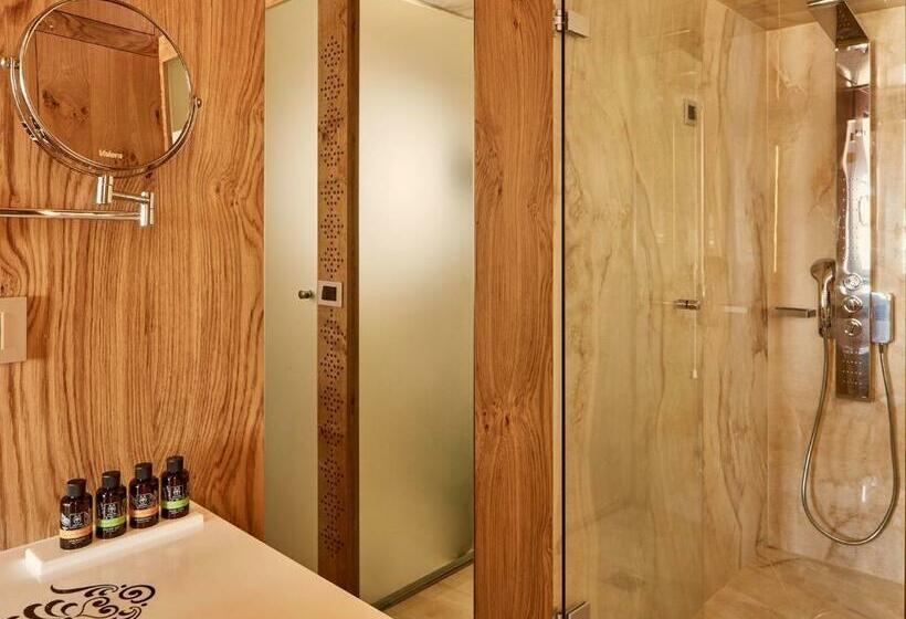 Quarto clássico, Domus Renier Boutique