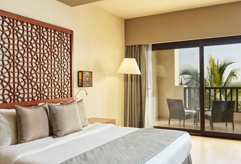 سوئیت با چشم‌انداز دریا و هیدروماساژ, Fanar Hotel & Residences